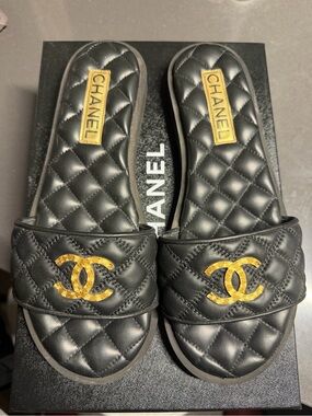 CHANEL Black Quilted Leather Slide Sandals